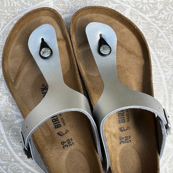 Women's NEW Birkenstock Gizeh Birko-Flor in Metallic Silver Size 39 - Picture 4 of 6